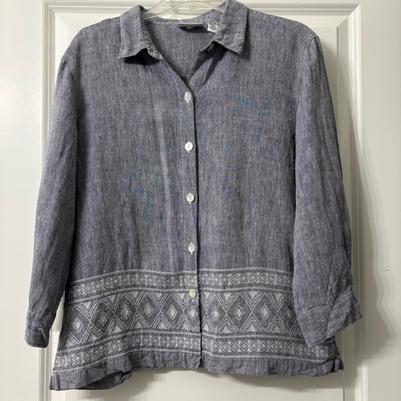 Chico's Tops - Chico’s Design Linen and Rayon Embroidered Top size 2